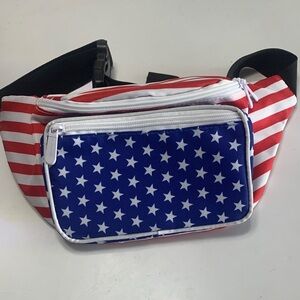 NWOT Sojourner Patriotic Red, White, & Blue 3 zip FannyPack Happy Bday America!!